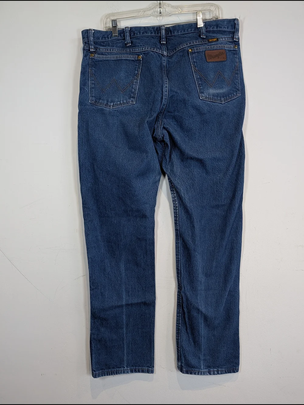 Wrangler 47 WMZ Blue Denim Jeans - Classic Straight Fit, Size 38x34